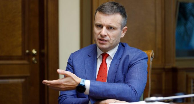 Чи загрожує Україні дефолт через війну: що кажуть в Мінфіні