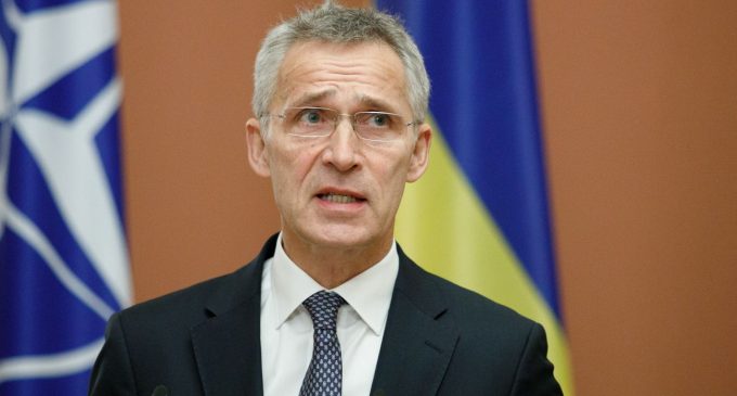 Столтенберг про пропозицію Польщі щодо миротворців: НАТО не відправить війська до України
