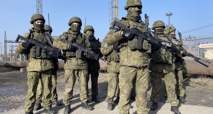 Російські війська розстріляли мітинг проти окупації в Новопскові. Є поранені