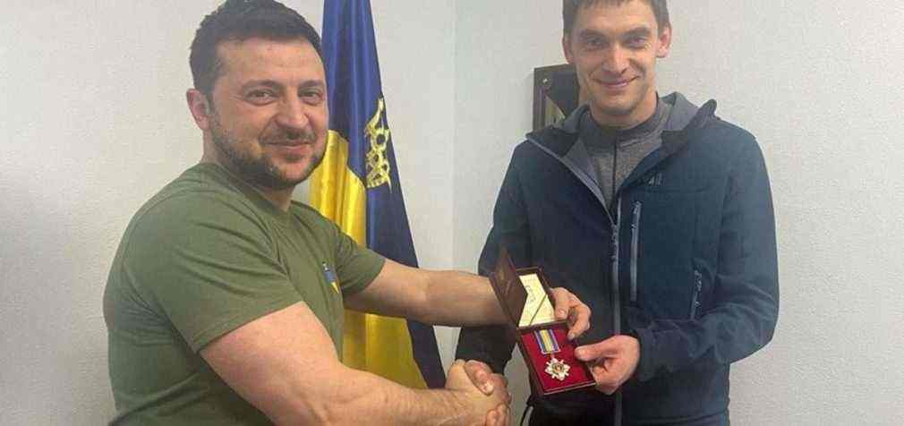 Звільнений з російського полону мер Мелітополя отримав орден
