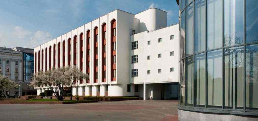 Білорусь закриває генконсульство України в Бресті і скорочує українське диппредставництво в країні