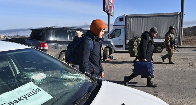 Україна сьогодні відкриває 14 гуманітарних коридорів: повний список