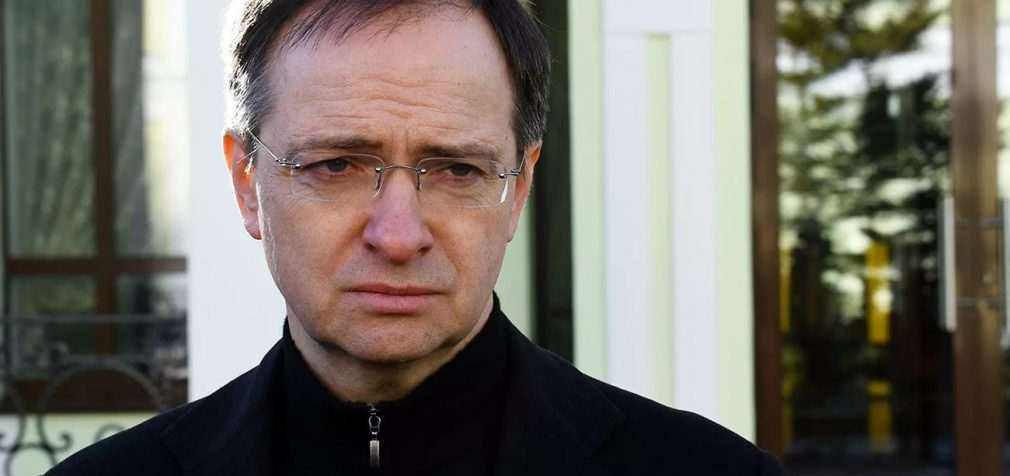 Не означає припинення вогню: Мединський про “деескалацію” на Київському та Чернігівському напрямах