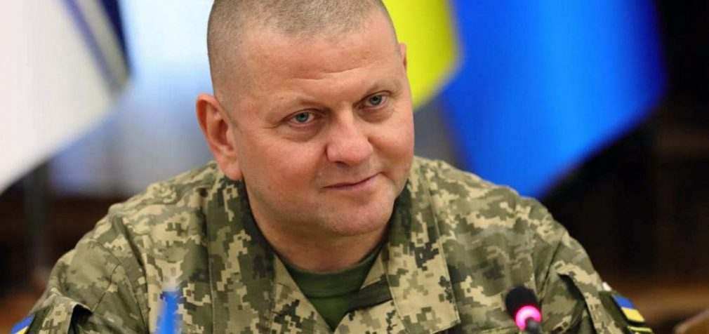 Ввести в оману. Російські колони можуть йти під українським прапором, – Залужний