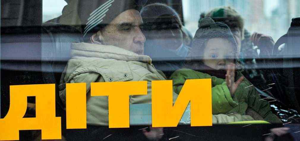 Зв’язок, гроші, документи. Що потрібно знати українцям в умовах війни з Росією