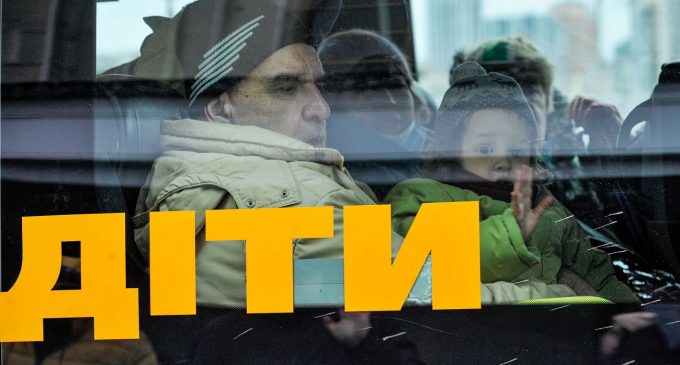 Зв’язок, гроші, документи. Що потрібно знати українцям в умовах війни з Росією