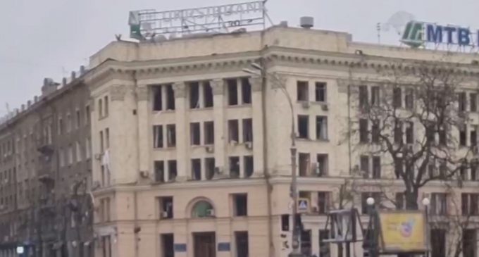 Окупанти завдали ракетних ударів по Харкову. Розбито будівлю ОДА
