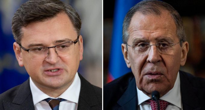 Кулеба та Лавров розпочали зустріч в Анталії