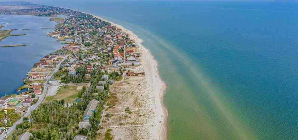 Російські війська почали обстрілювати Маріуполь з моря, – радник мера