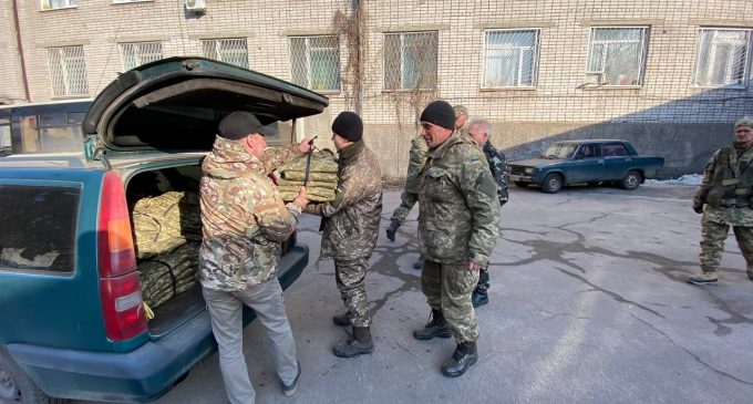 Бійцям тероборони Кам’янського передали амуніцію