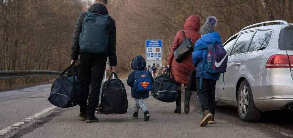 ЄС ввів у дію захист біженців з України. Можна жити і працювати до 3 років
