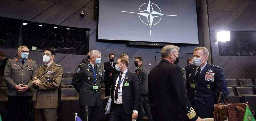 НАТО може підтримати закриття неба над Україною, – глава МЗС Іспанії