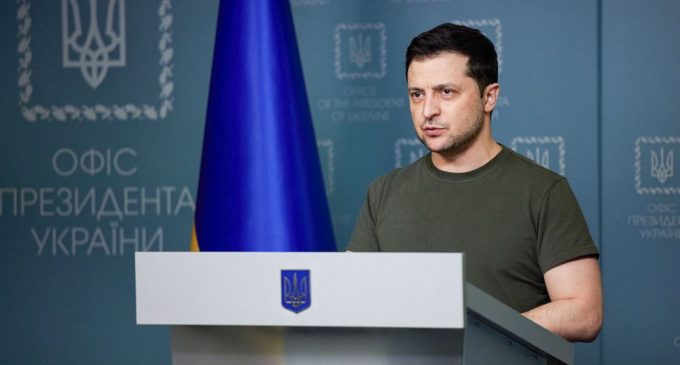 Зеленський закликав росіян не мовчати: поки за позицію загрожують автозаком, а не ГУЛАГом