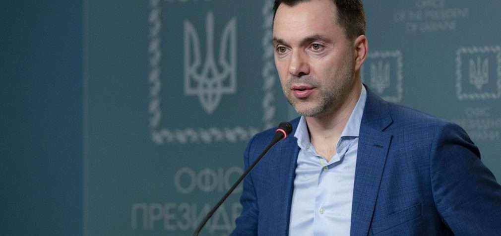 ЗСУ пошкодили фрегат російського флоту “Адмірал Ессен”, – Арестович