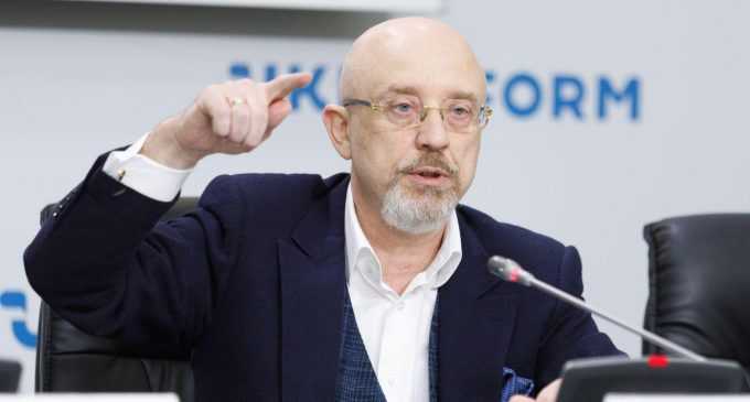 Плани Кремля зламано: Резніков відреагував на “відведення” російських військ