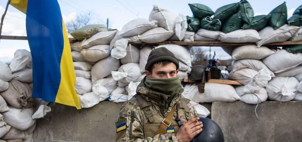 Окупанти з награбованим йдуть з Київської області, на Донбасі ЗСУ відбили 7 атак, – зведення Генштабу