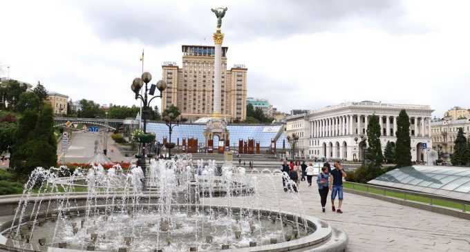 Було два влучання. Окупанти обстріляли Шевченківський район Києва