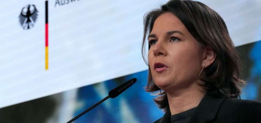 У Німеччині засудили звірства окупантів в Бучі та пообіцяли посилити санкції проти РФ