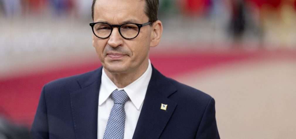 Перекрийте Росії кисень. Польща вимагає термінового саміту ЄС через різанину в Бучі