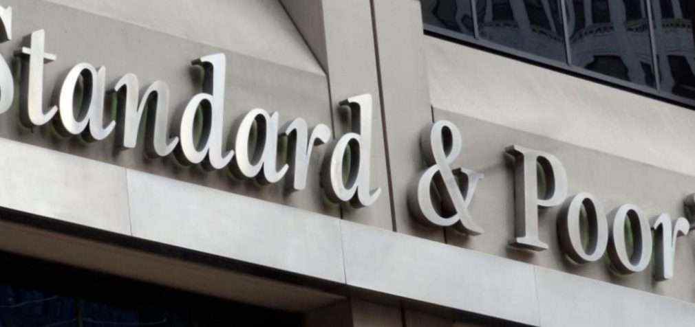 S&P знизило рейтинг Росії “вибіркового дефолту”