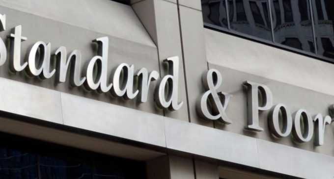 S&P знизило рейтинг Росії “вибіркового дефолту”