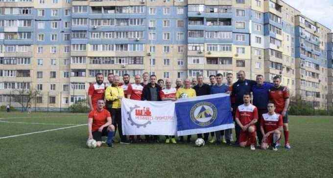 У Кам’янському триває благодійний футбольний марафон