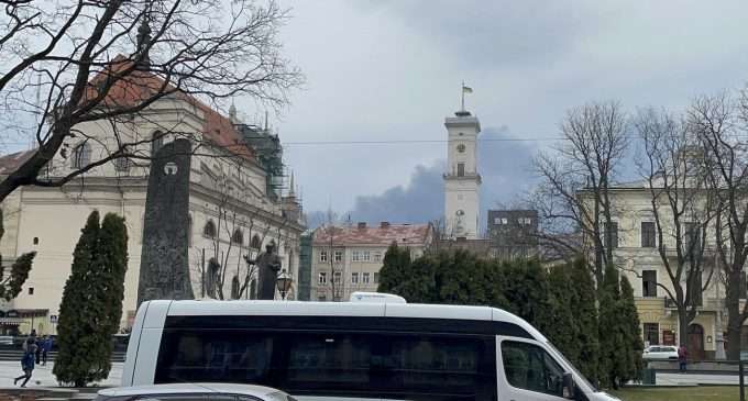 У Львові та області чули вибухи. Працювали системи ППО