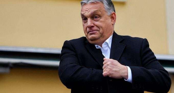 ЄС звільнив Угорщину від нафтового ембарго проти Росії