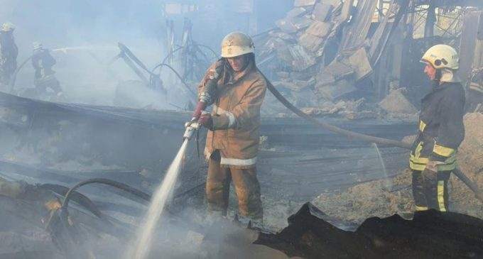 Кількість загиблих від ракетного удару по Кременчуку зросла до 10