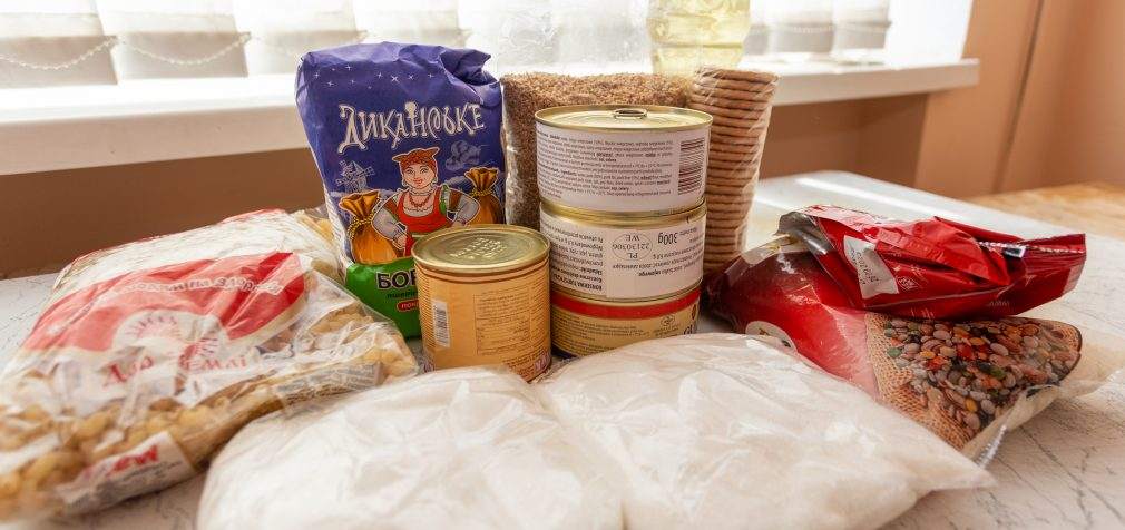 Чергову партію гуманітарної допомоги передало Кам’янське для пасажирів «Укрзалізниці»