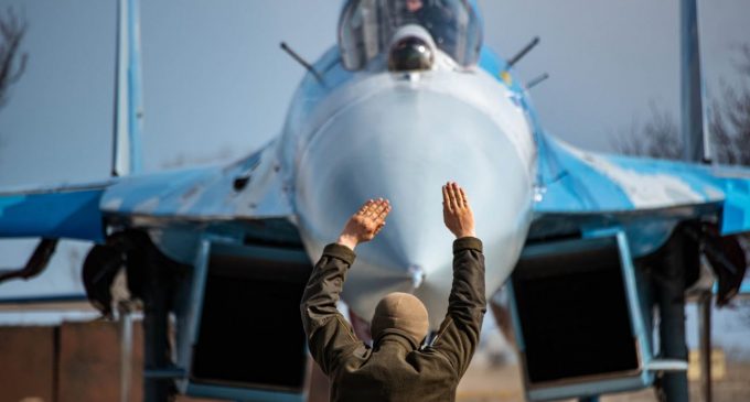 Українська авіація завдала ударів по росіянам на півдні: у ворога великі втрати