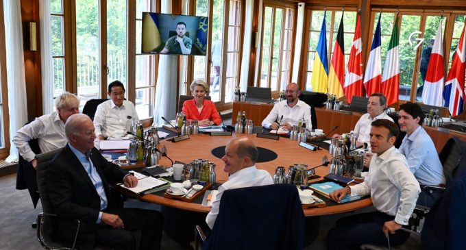 Країни G7 вивчать варіанти надання допомоги Україні з використанням заморожених активів РФ