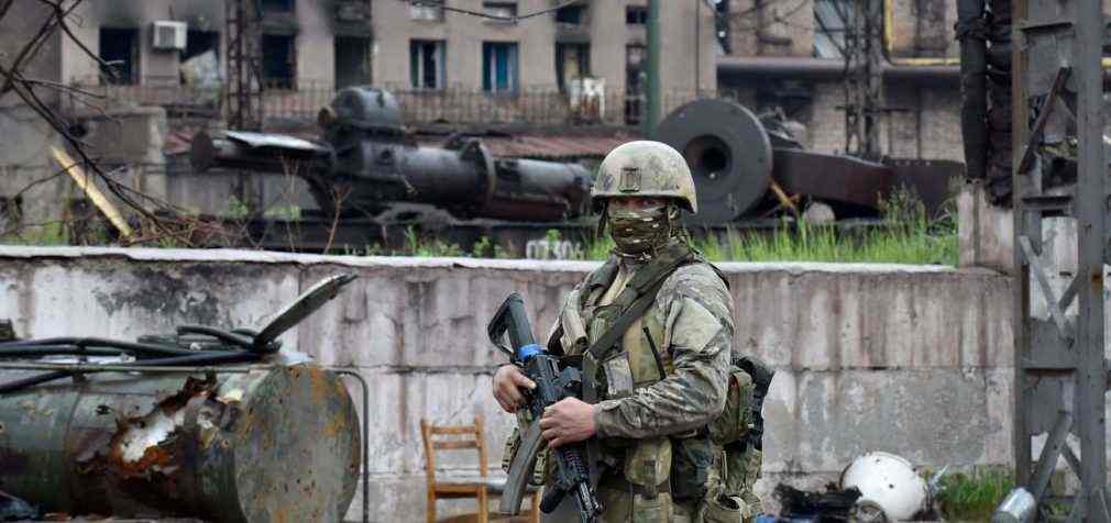 Масові обстріли населених пунктів й невдалі ворожі наступи: ситуація на фронті