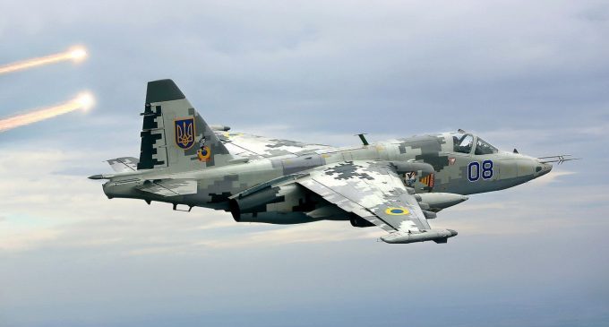 Авіація ЗСУ знищила два склади боєприпасів і ротні опорні пункти ворога
