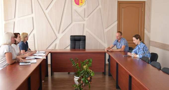 Громадські роботи оборонного характеру обговорювали у Кам’янській міськраді
