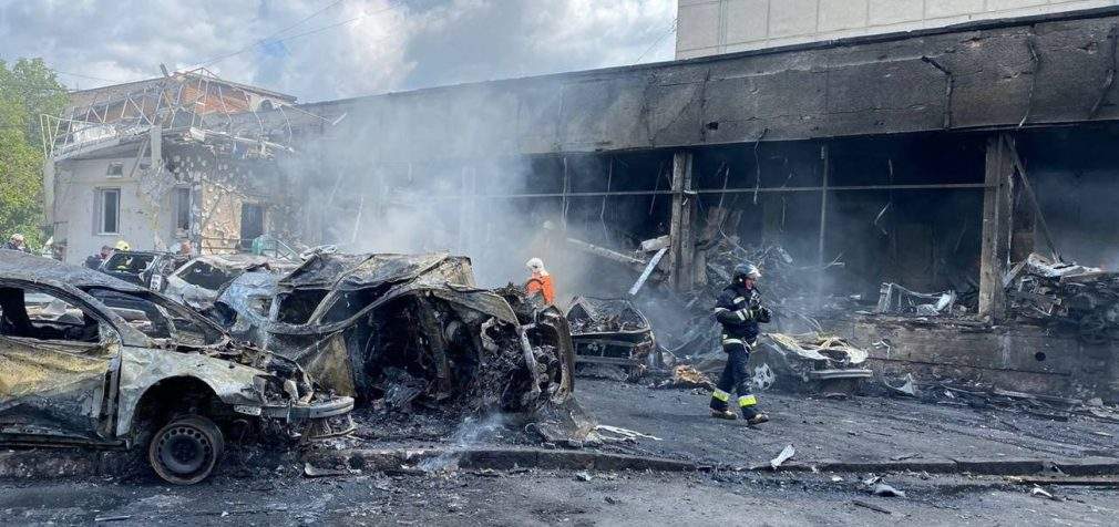 Ракетний удар по Вінниці: кількість жертв продовжує зростати, вже троє дітей