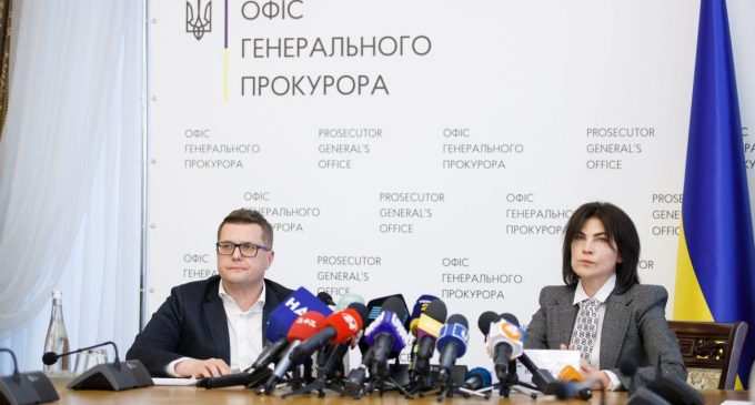Гучні звільнення, новий курс долара, “зернова угода” та Рамштайн-4: головне за тиждень