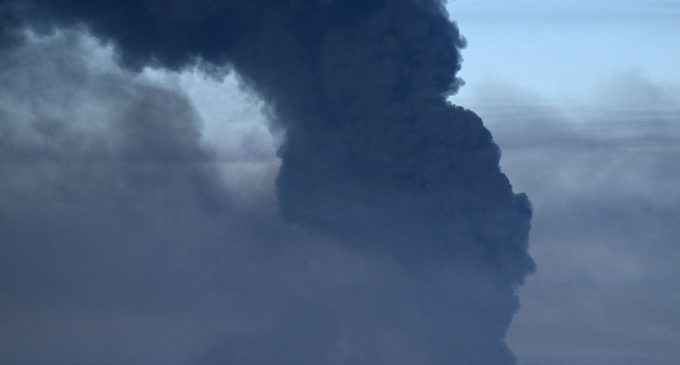 У Харкові прогриміла серія вибухів, оголошена повітряна тривога