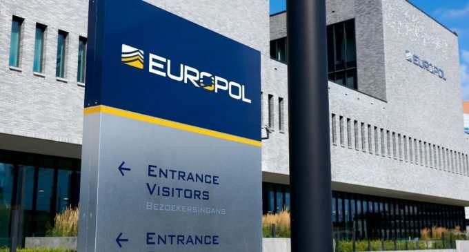 Європол заперечив контрабанду зброї з України: цілком довіряємо уряду