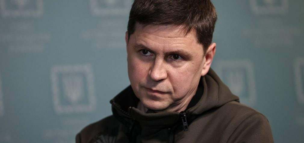 Україна не сяде за стіл переговорів з цинічним вбивцею, – Подоляк