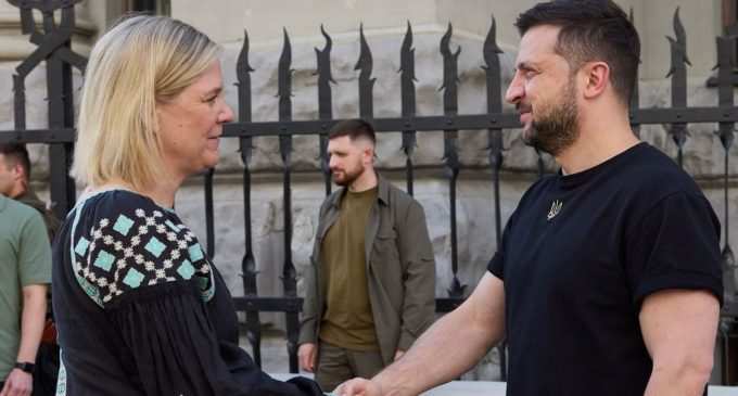 Прем’єр-міністр Швеції вперше у Києві: вже зустрілася з Зеленським