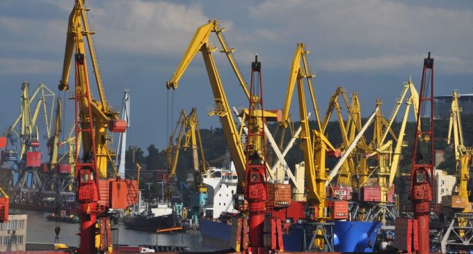 Росія вдарила по порту Одеси