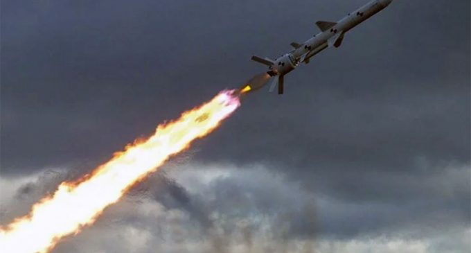 Росіяни вдарили по Чугуєву: зруйновані житлові будинки
