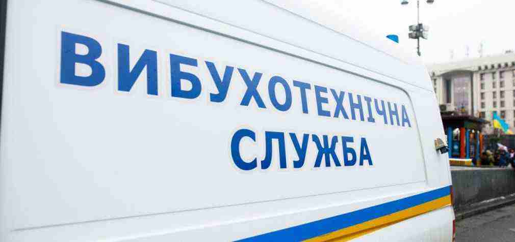 У Чернігові та Одесі шукають вибухівку у ТЦ