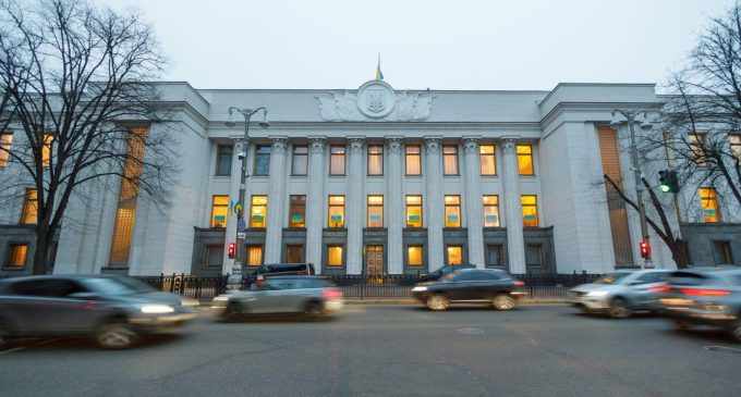 Співробітників урядового кварталу просять тиждень працювати з дому, – джерело