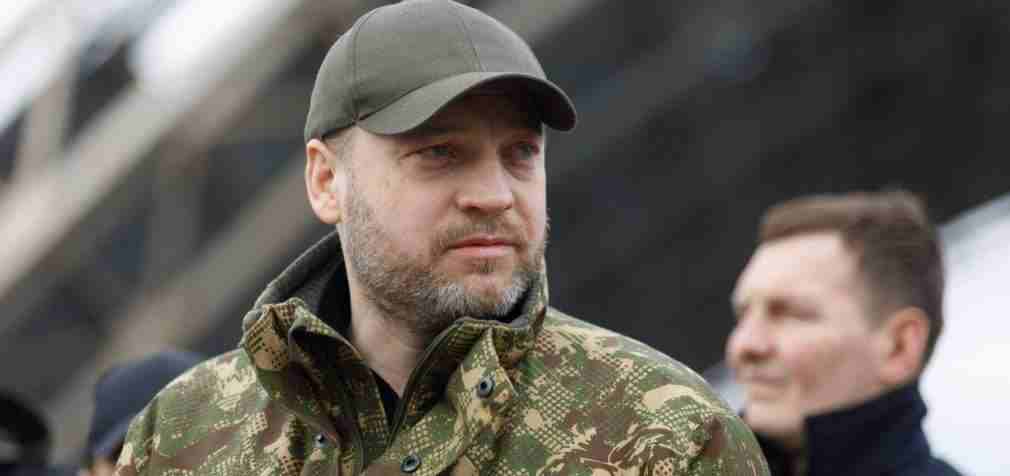 Через росіян і зрадників. Навіщо українцям масово видали зброю: відповідь Монастирського