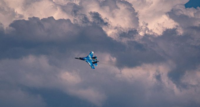 Авіація вдарила по Каховському мосту та системах ППО росіян, – ОК “Південь”