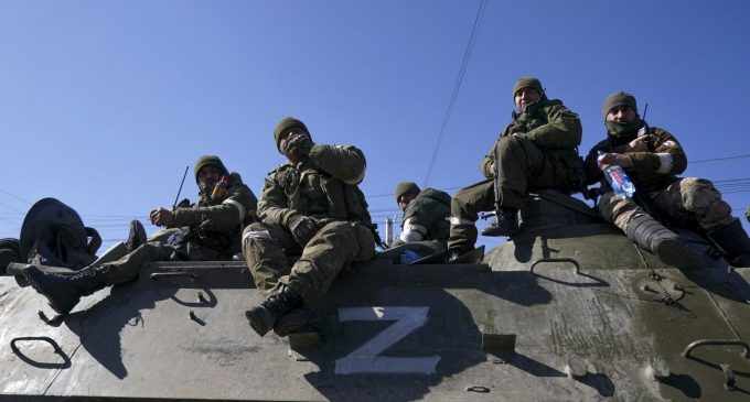 Мінус вертоліт і 200 окупантів: Генштаб розповів про нові втрати Росії у війні