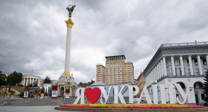 Від гроз до спеки +34. Синоптики дали прогноз погоди на робочий тиждень