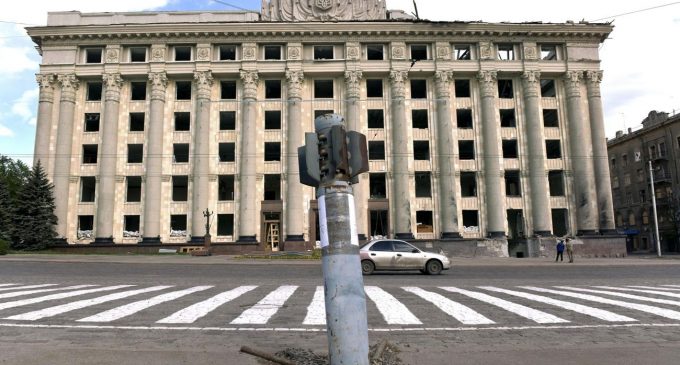 Війська РФ обстрілюють Харків, є постраждалі